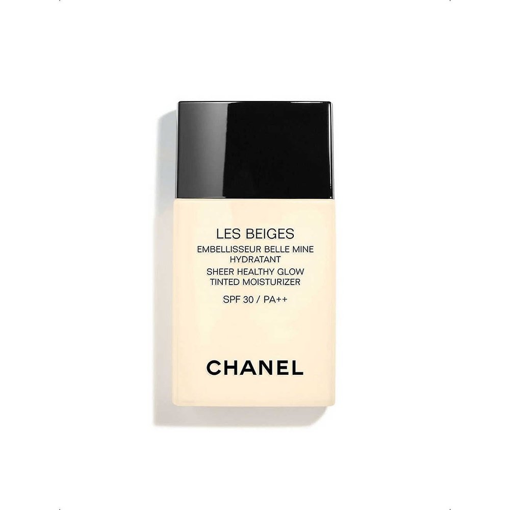 Chanel Les Beiges Sheer Healthy Glow Tinted Moisturiser SPF30 is a healthy glow booster that instantly evens out the skin with an imperceptible luminous veil, while delivering comfort and hydration Skincare makeup moisturiser Galway Ireland Free Shipping MYLOOK.IE